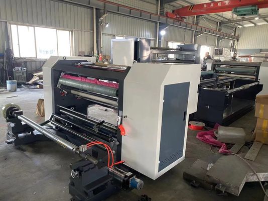 1500 × 2500 × 1500 mm Verticale snijmachine Slitter Rewinder Machine 20 g tot 300 g/m2