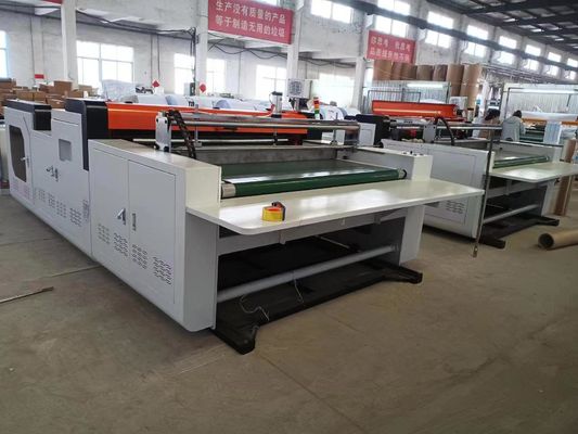 Machines voor het snijden van precisiepapier, in staat om kraftpapier, bedekt papier en kunststofcomposite film te snijden