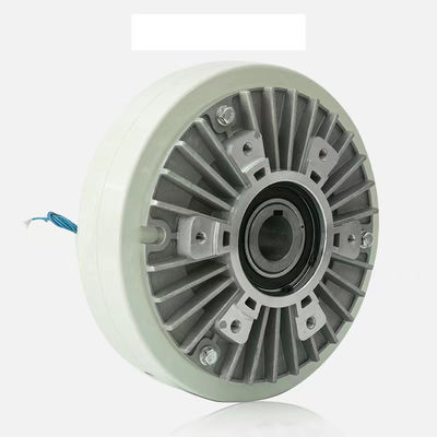 Magnetische poederrem voor machines voor het snijden en voor het maken van zakken