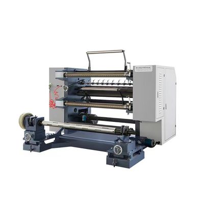 Geavanceerde 600mm Onwinding 380V Verticale Coated Paper Cutting Machine Precise Cutting van 20g-300g