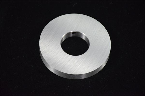 Ronde hoge precisie roterende snijblad Pvc-randblad Roterende messen snijmachine Papierpijp Kleefband snijmachine blad 18